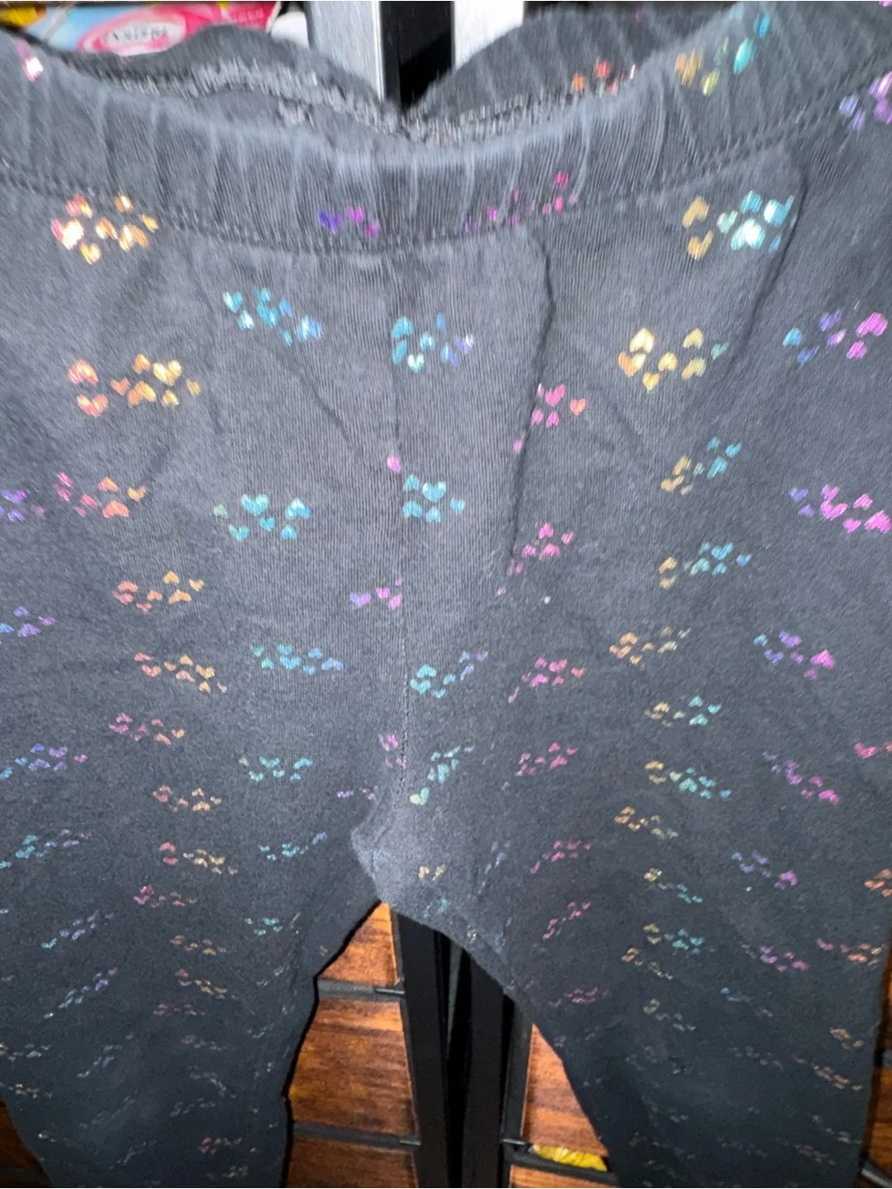 Cat & Jacks Kids Black Leggings with Rainbow Heart Print girls size M